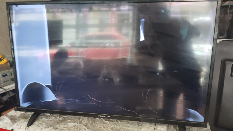 kırık tv ekran paneli tamir olur mu